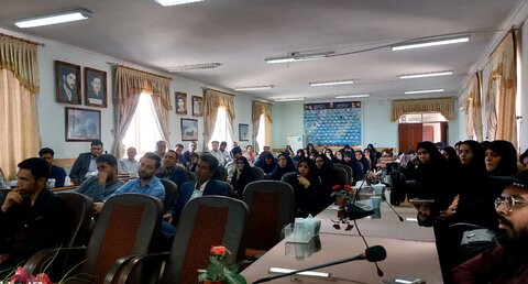 تصاویر/ همایش معاونین ومربیان پرورشی و طرح امین مدارس شهرستان انار