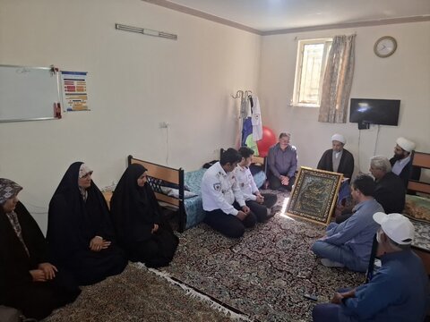 تصاویر/ تجلیل امام جمعه جوپار از کادر درمانی شهر جوپار