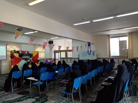 تصاویر/ مراسم جشن ولادت حضرت زینب(س) در مدرسه علمیه تخصصی فاطمیه کرمان