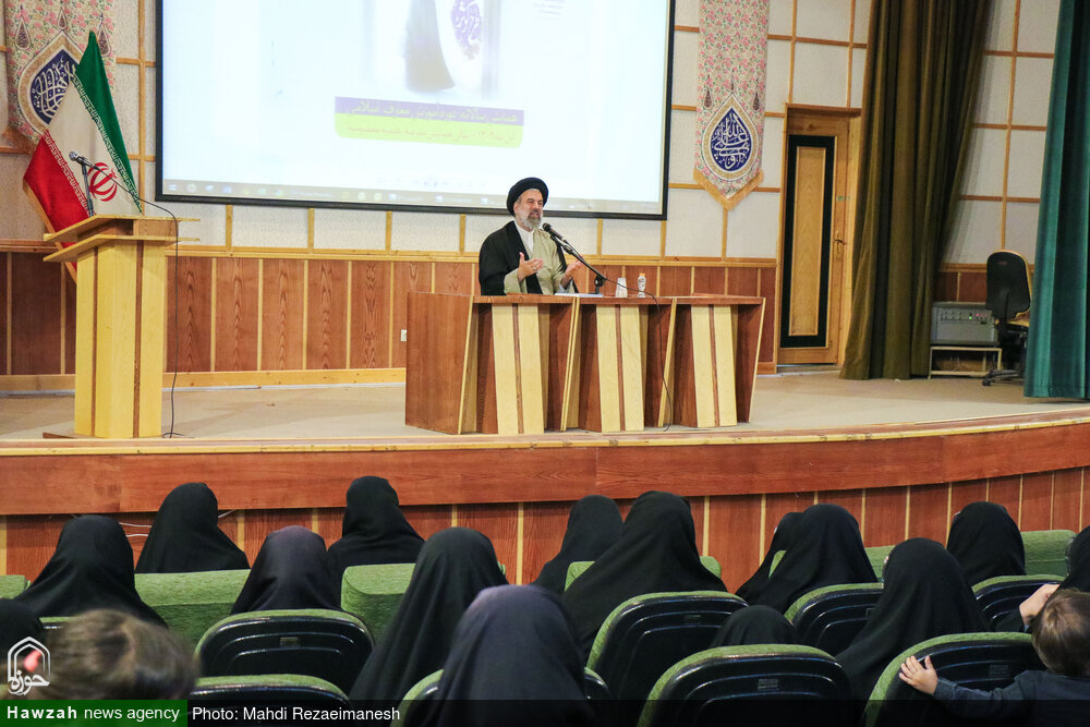 برگزاری همایش سالانه دانش پژوهان و اساتید طرح کوثر + عکس