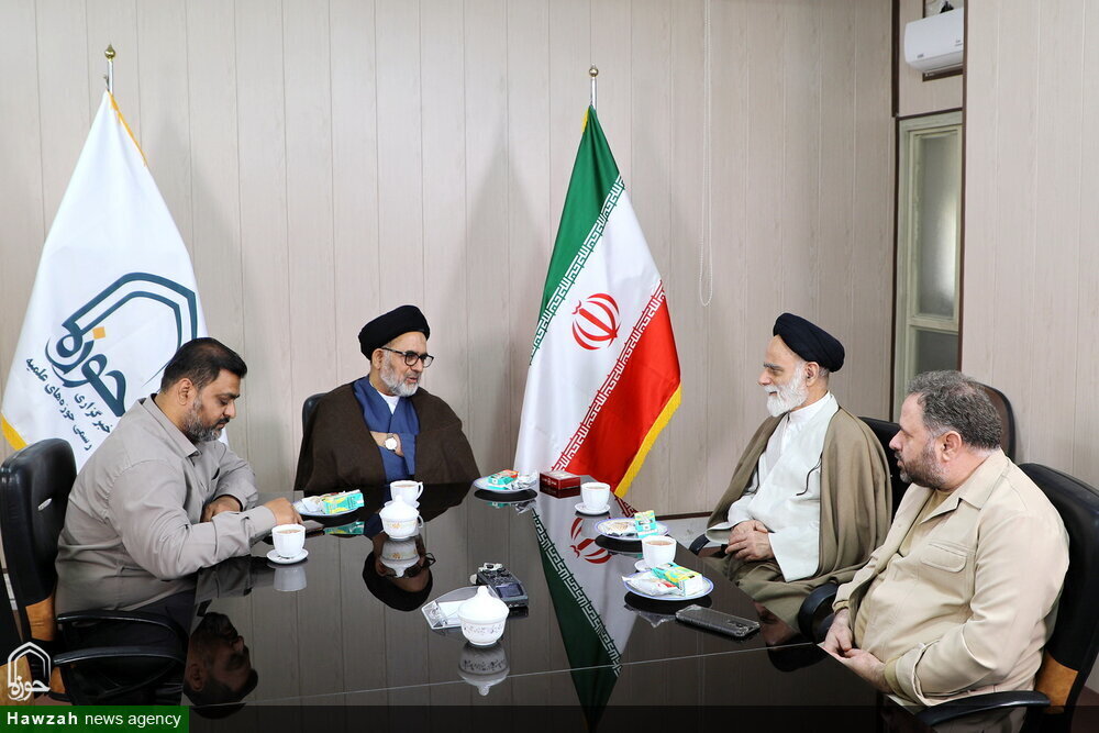 Representante del Gran Ayatolá Sistani en India visita la Agencia de Noticias Hawzah Representante del Gran Ayatolá Sistani en India visita la Agencia de Noticias Hawzah