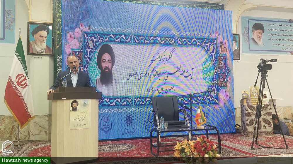 معرفی سیره آیت الله دهکردی به نسل جوان ضرورتی فرهنگی و اجتماعی است