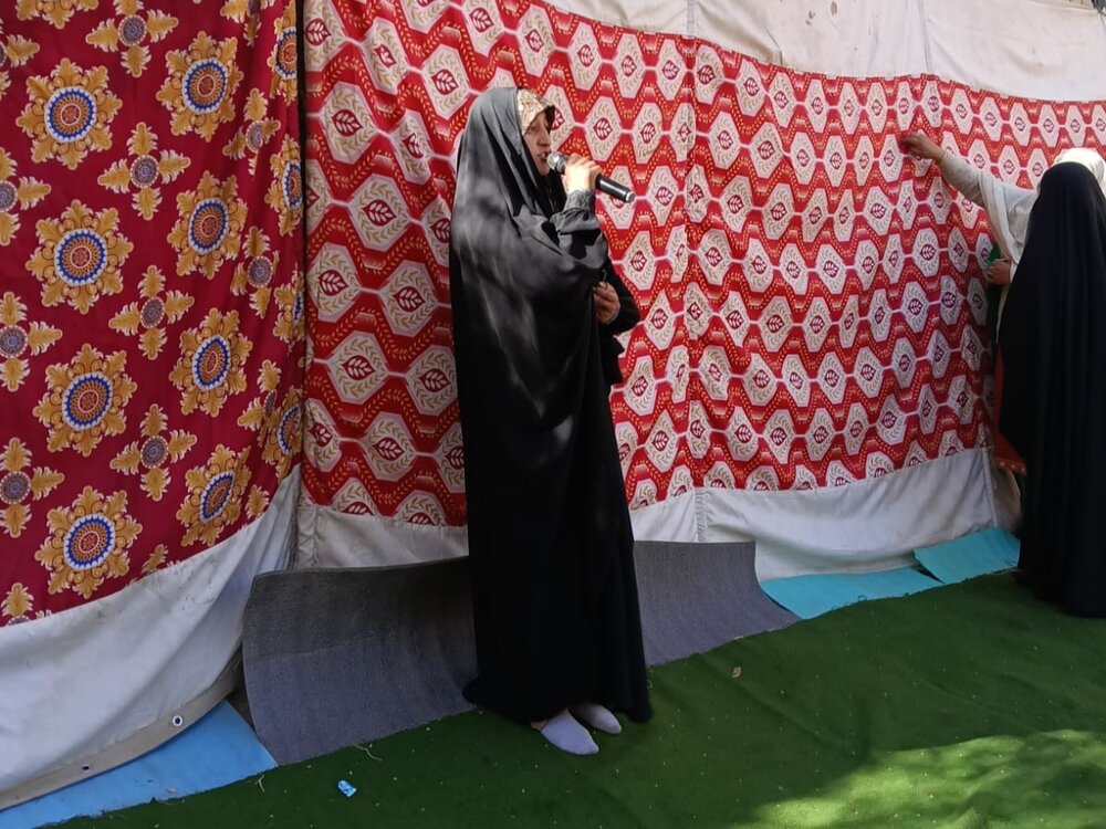 हज़रत ज़ैनब कुबार का किरदार इंसानियत के लिए मशअल ए राह, सुश्री फ़िज़्ज़ा अज़ीज़ा