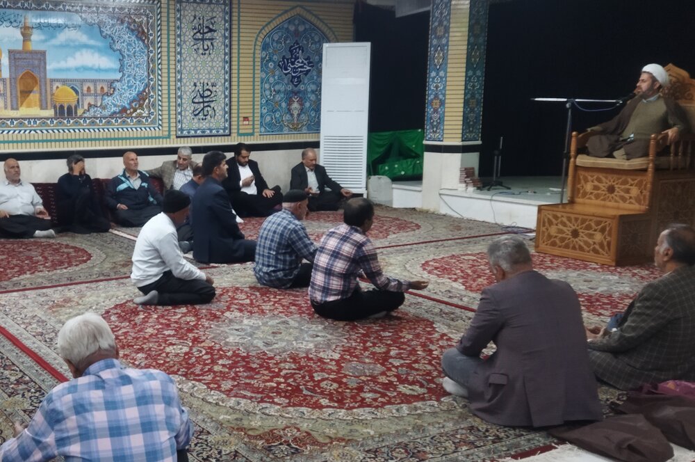 حضرت زینب(س) پیام نهضت امام حسین(ع) را جهانی کردند