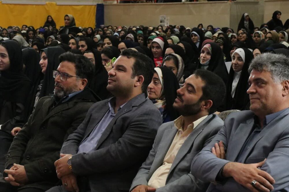 اجتماع دختران حاج قاسم در یزد