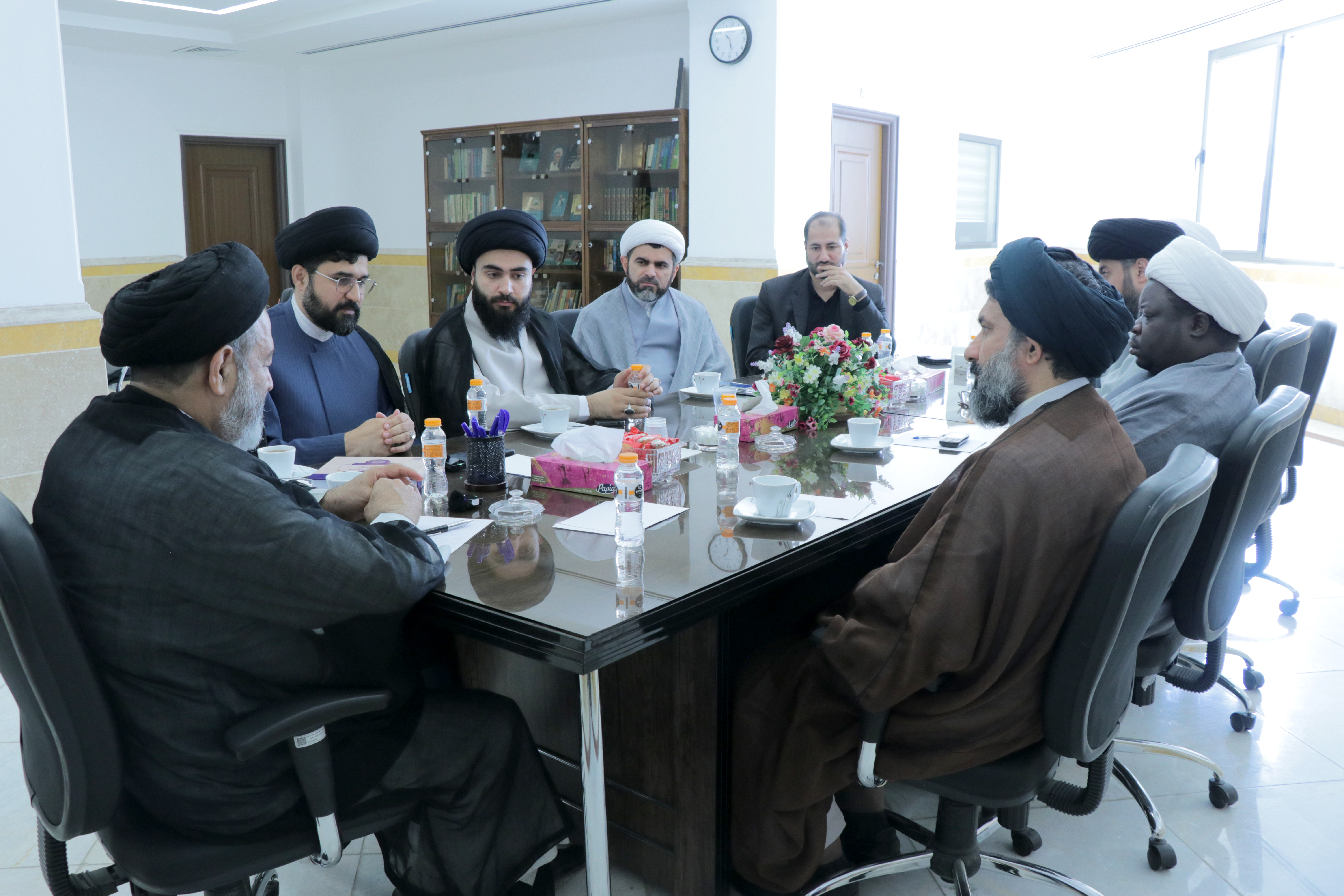 تأکید نماینده ولیفقیه در امور حج و زیارت بر گسترش همکاری رسانهای میان بعثه و شبکههای جهانی ولایت