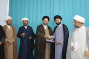 تصاویر / مدرسہ امام سجاد (ع) قم کے نئے مدیر کے تقرر کے موقع پر تقریب کا انعقاد / ممتازین میں اسناد اور شیلڈز کی تقسیم