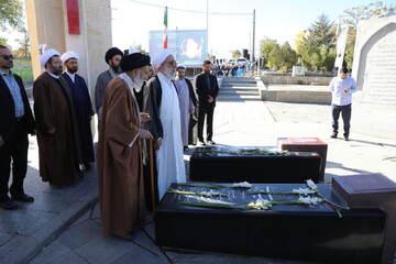 سفر هیئتی از شورای‌عالی حوزه‌های علمیه به استان همدان+ تصاویر