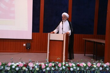 فعالیت‌های کلیشه‌ای در مسجد پاسخ‌گوی نیاز جامعه امروز نیست