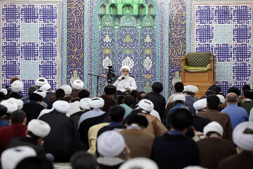 تصاویر/ درس اخلاق آیت الله شب زنده دار در مدرسه علمیه فیضیه