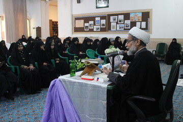 تصاویر/ همایش طلیعه حضور طلاب جدیدالورود مدارس علمیه خواهران استان کرمان