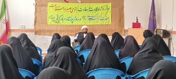 تربیت نسل صالح و موثر مسئولیت‌ خطیر و اساسی زنان است+عکس