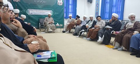 تصاویر/نشست هم اندیشی مدیران مدارس علمیه لرستان و رابطین تبلیغ شهرستان ها