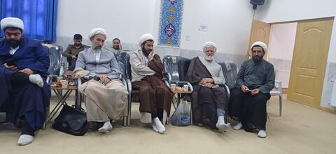 تصاویر/نشست هم اندیشی مدیران مدارس علمیه لرستان و رابطین تبلیغ شهرستان ها