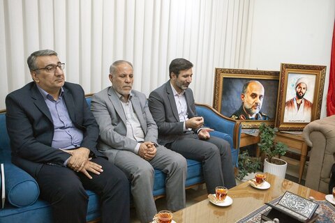 تصاویر/ دیدار سخنگوی شورای نگهبان با خانواده سپهبد شهید «غلامعلی رشید»