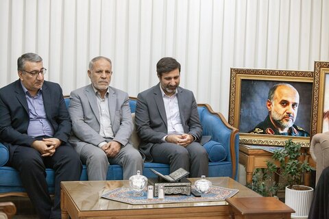تصاویر/ دیدار سخنگوی شورای نگهبان با خانواده سپهبد شهید «غلامعلی رشید»
