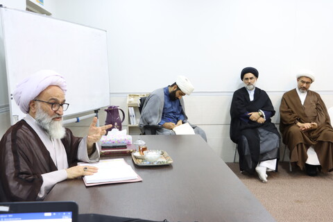 درس تفسیر نهج البلاغه با تدریس عضو مجلس خبرگان رهبری