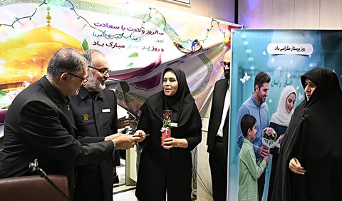 تصاویر/ تقدیر خادمان حرم حضرت عبدالعظیم حسنی(ع) از پرستاران