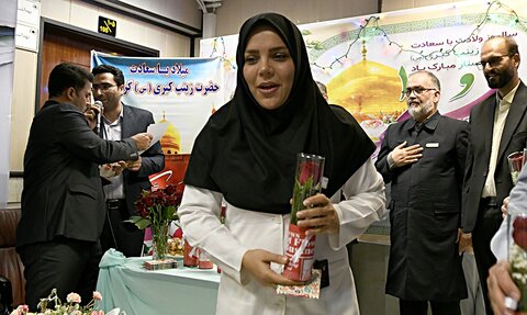 تصاویر/ تقدیر خادمان حرم حضرت عبدالعظیم حسنی(ع) از پرستاران
