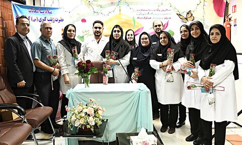 تصاویر/ تقدیر خادمان حرم حضرت عبدالعظیم حسنی(ع) از پرستاران