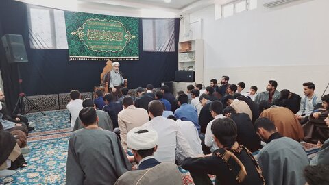 حضور معاون تهذیب حوزه های علمیه کشور در مدرسه علمیه امام صادق(ع)زابل