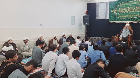 حضور معاون تهذیب حوزه های علمیه کشور در مدرسه علمیه امام صادق(ع)زابل