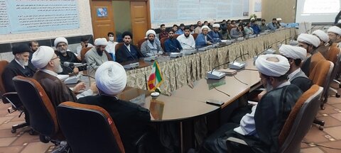 دیدار معاون تهذیب حوزه های علمیه کشور با طلاب و اساتید مدارس دارالولایه و سفیران هدایت زابل