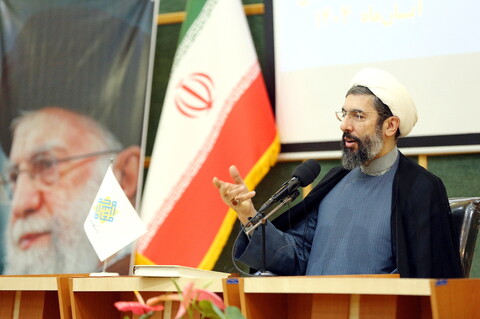 تصاویر/ افتتاحیه همایش ملی «مدیریت تراز انقلاب اسلامی در اندیشه و سیره امام خامنه‌ای»