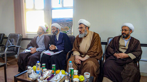 تصاویر/برگزاری نشست مشترک دبیرخانه شورای عالی حوزه‌های علمیه با مدیریت و معاونین حوزه علمیه استان همدان