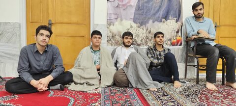 تصاویر/برگزاری کارگاه های آموزش قرآن و مدیریت زمان در مدرسه ولیعصر(عج)بروجرد