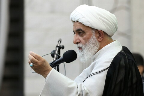 درس اخلاق آیت الله شب زنده دار در مدرسه علمیه فیضیه