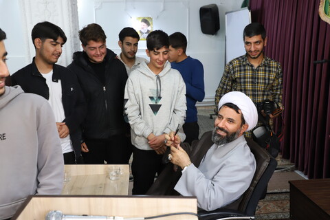 تصاویر/نشست صمیمی مدیر حوزه علمیه کردستان با طلاب حوزه علمیه امام صادق علیه‌السلام شهرستان بیجار