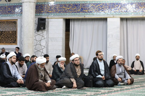 درس اخلاق آیت الله شب زنده دار در مدرسه علمیه فیضیه