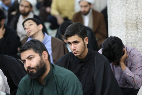 درس اخلاق آیت الله شب زنده دار در مدرسه علمیه فیضیه