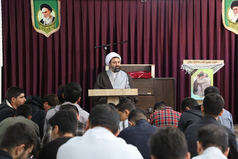 تصاویر/نشست صمیمی مدیر حوزه علمیه کردستان با طلاب حوزه علمیه امام صادق علیه‌السلام شهرستان بیجار