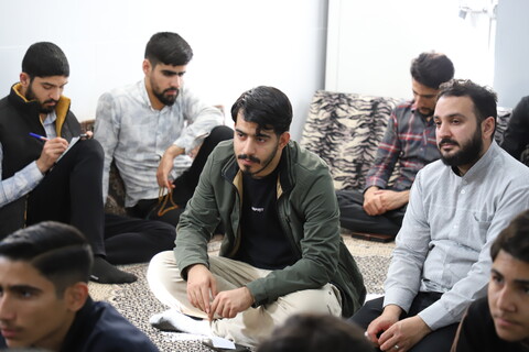 تصاویر/نشست صمیمی مدیر حوزه علمیه کردستان با طلاب حوزه علمیه امام صادق علیه‌السلام شهرستان بیجار