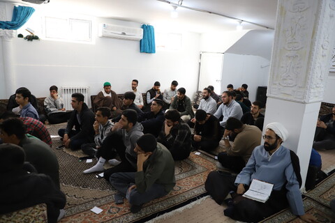 تصاویر/نشست صمیمی مدیر حوزه علمیه کردستان با طلاب حوزه علمیه امام صادق علیه‌السلام شهرستان بیجار