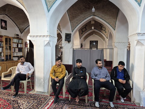 تصاویر/ درس اخلاق مدرسه آیت‌الله مدنی کاشانی(ره)