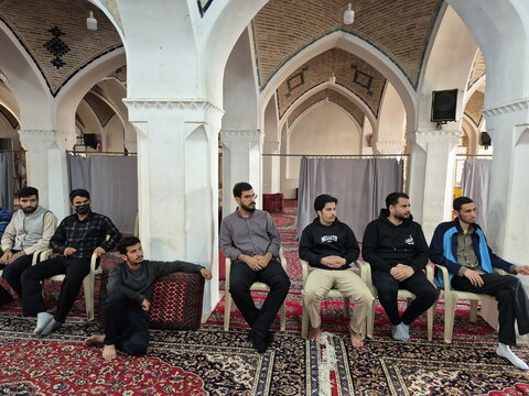 تصاویر/ درس اخلاق مدرسه آیت‌الله مدنی کاشانی(ره)