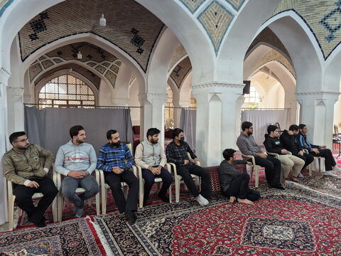 تصاویر/ درس اخلاق مدرسه آیت‌الله مدنی کاشانی(ره)