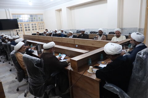 تصاویر / اجلاسیه مدیران و معاونین آموزش و تهذیب مدارس علمیه استان هرمزگان