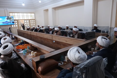 تصاویر / اجلاسیه مدیران و معاونین آموزش و تهذیب مدارس علمیه استان هرمزگان