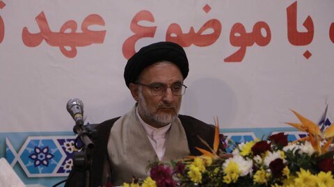 تصاویر/ نشست هم‌اندیشی وعاظ و مادحین مطرح کشوری