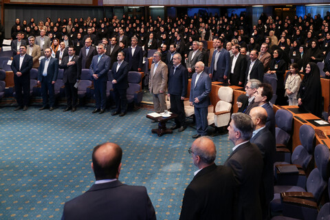 تصاویر/ مراسم گرامیداشت مقام پرستار با حضور رئیس جمهور