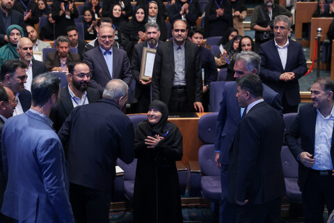 تصاویر/ مراسم گرامیداشت مقام پرستار با حضور رئیس جمهور