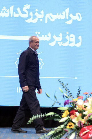 تصاویر/ مراسم گرامیداشت مقام پرستار با حضور رئیس جمهور