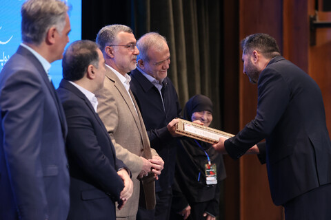 تصاویر/ مراسم گرامیداشت مقام پرستار با حضور رئیس جمهور