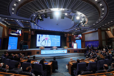 تصاویر/ مراسم گرامیداشت مقام پرستار با حضور رئیس جمهور