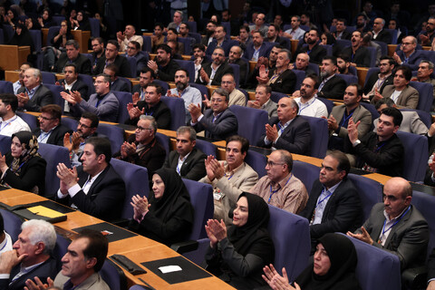 تصاویر/ مراسم گرامیداشت مقام پرستار با حضور رئیس جمهور