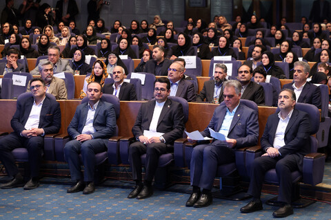 تصاویر/ مراسم گرامیداشت مقام پرستار با حضور رئیس جمهور